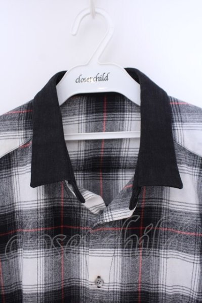 画像2: NO ID. / デニム切り替えクレリックショートカラー 2 ホワイト O-26-02-03-013-NO-sh-YM-OS (2)