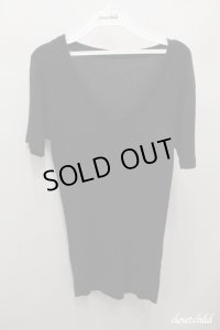 DELAY by Win ＆ sons Tシャツ.ロングVネック /ブラック/2 O-21-07-19-046-DE-ts-YM-ZT166