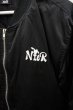 画像2: NieR CLOTHINGジャケット.バックパッチナイロンブルゾン /ブラック/ O-22-04-20-061-SE-ja-YM-ZT-M111 (2)