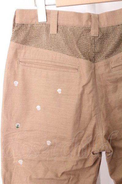 画像4: ARMED パンツ.スカル刺繍クロップドチノ /ベージュ/1 O-22-06-17-075-AR-pa-YM-ZT325 (4)