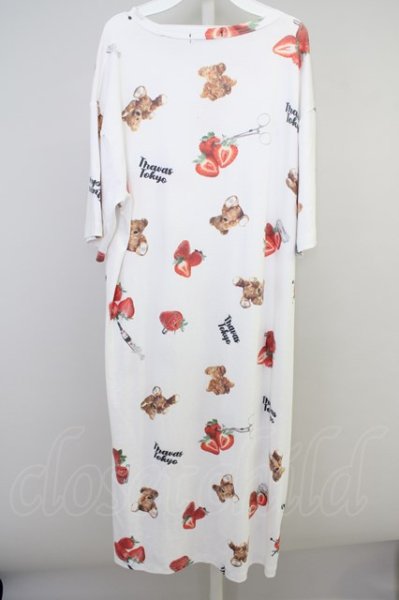 画像2: TRAVAS TOKYO Tシャツ.Strawberry bear relax dress/ルームウェアワンピース /ホワイト/F T-22-07-13-004-TR-sh-KN-ZT287 (2)