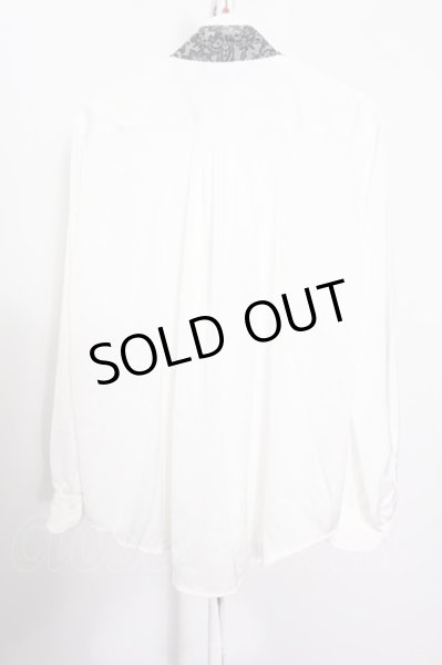 画像4: BUFFALO BOBS シャツ.TIE A TIE-LACE(タイアタイ レース)スカーフ付サテンとろみ /ホワイト/1-2 O-22-07-24-014-BU-sh-YM-ZT446 (4)