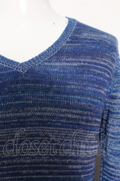 画像2: GOSTAR DE FUGA ニット.Secure Vネックニット /ブルー/44 O-22-08-19-067-GO-to-YM-ZT334 (2)