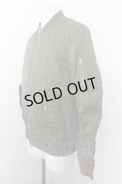 画像2: GOSTAR DE FUGA ジャケット.シャーリング袖MA-1 /カーキ/46 O-22-09-22-057-GO-ja-YM-ZT423 (2)