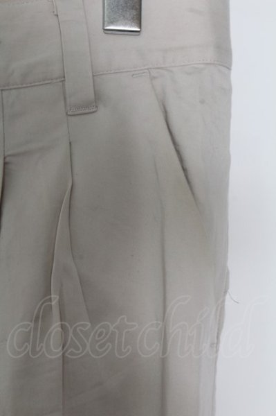 画像3: NO ID. パンツ.タックテーパード /アイボリー/2 O-22-09-30-088-NO-pa-YM-ZT023 (3)