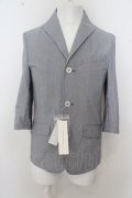 【WINTERセール】GOSTAR DE FUGA ジャケット.ストレッチシアサッカーイタリアンカラー7分袖 /ホワイトｘネイビー/44 O-23-04-15-037-GO-ja-YM-ZT171