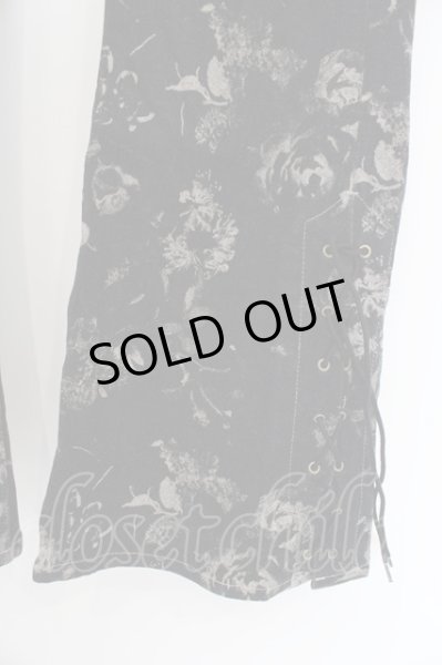 画像4: TORNADO MART パンツ.レースアップフラワーフレアデニム /ブラック/L O-23-06-12-041-TO-pa-YM-ZT463 (4)