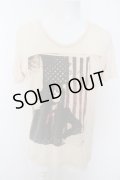 【セール】en（清春） Tシャツ.FLAG /ベージュ/ O-23-06-12-024-EN-ts-YM-ZT228