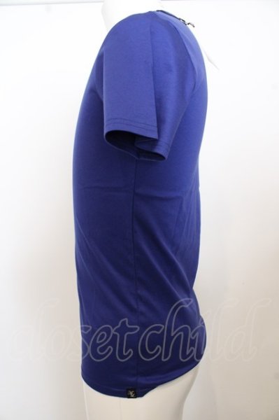 画像2: MURDER LICENSE Tシャツ.【タグ付き】パイピングVネック /ブルー/44 O-23-06-19-028-MU-ts-YM-ZT195 (2)