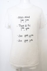 【SALE】GOSTAR DE FUGA Tシャツ.WaitForYouチェーンステッチメッセージ /ホワイト/46 O-23-06-30-142-GO-ts-YM-ZT275