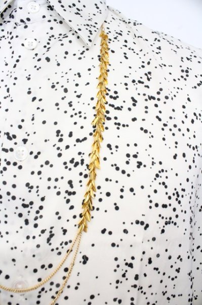 画像2: BUFFALO BOBS / TOROMI-WITH LEAVES(トロミ-ウィズリーブス)チェーン付きサテンシャツ O-23-11-16-016-BU-sh-YM-ZT242 (2)