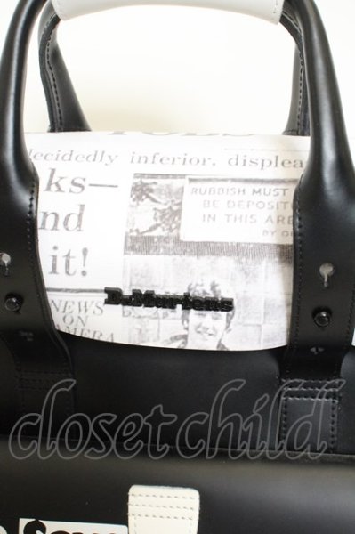画像2: Dr.martens / SEX PISTOLS LEATHER BACKPACK O-23-12-21-070-Dr-ba-YM-ZT-MK001 (2)