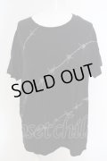 NO ID. BLACK / C天竺ワイヤープリントカットオフC-N-BIG Tシャツ ONE ブラック O-24-03-19-038-NO-ts-YM-ZT075
