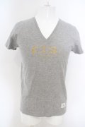 【セール】VANQUISH / F.T.G刺繍VネックTシャツ M グレー O-24-03-19-026-VA-ts-YM-ZT091