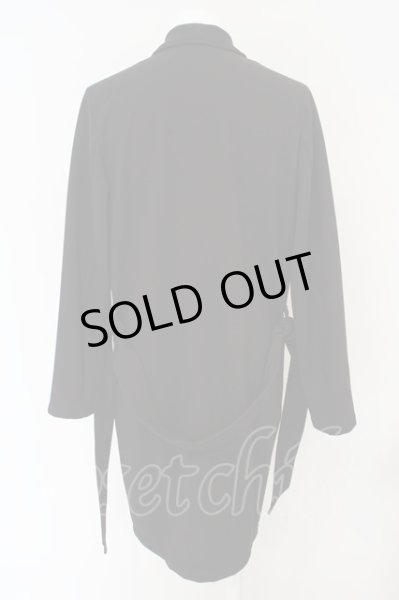 画像2: NO ID. BLACK / エンボスジャージーガウンジャケット 1 ブラック O-24-03-23-077-NO-ja-YM-ZT138 (2)