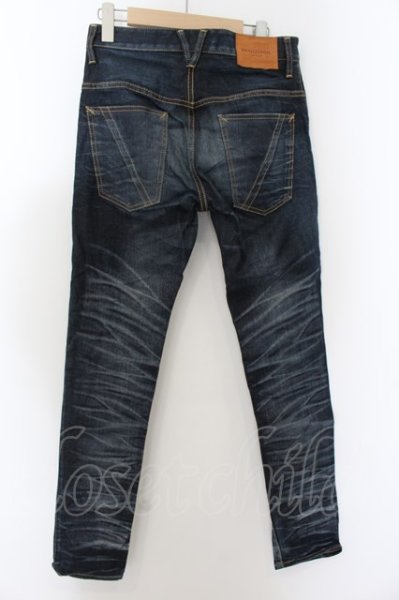 画像2: VANQUISH / コーティングタイトフィットペグトップデニムパンツ 28 インディゴ O-24-06-06-042-VA-pa-YM-ZT159 (2)