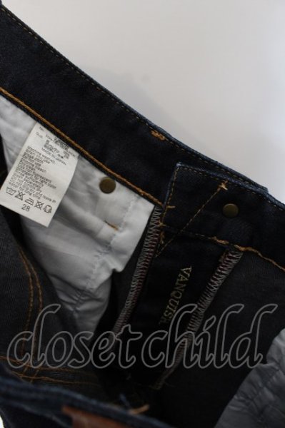 画像3: VANQUISH / コーティングタイトフィットペグトップデニムパンツ 28 インディゴ O-24-06-06-042-VA-pa-YM-ZT159 (3)