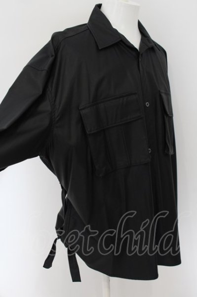 画像2: CIVARIZE / PUレザーオーバーサイズミリタリーシャツ F ブラック O-24-06-08-021-CI-sh-YM-ZT-ML010 (2)