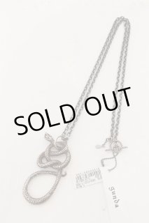 gunda / TAROT NERO ネックレス 首周り45cm シルバーxゴールド O-25