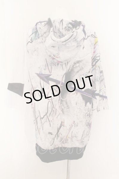 画像2: KMK(KINGLY MASK) / アロープリント半袖プルパーカー  ホワイト O-24-06-17-007-KM-to-YM-OS (2)