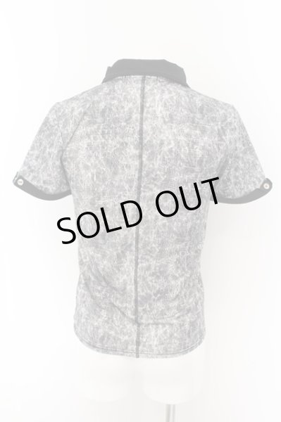 画像2: Xfrm / パイソン総柄Vネックポロシャツ 2 グレー O-24-06-17-029-Xf-ts-YM-OS (2)