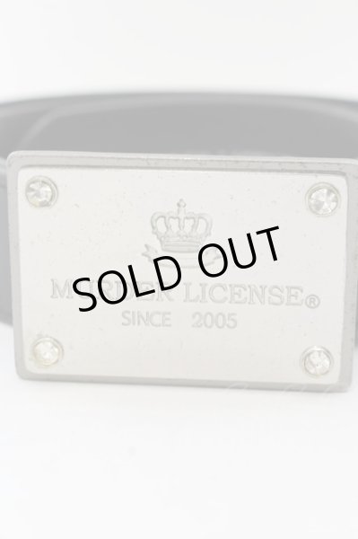 画像2: MURDER LICENSE / ロゴプレートバックルベルト  シルバーｘブラック O-24-07-05-079-MU-za-YM-OS (2)