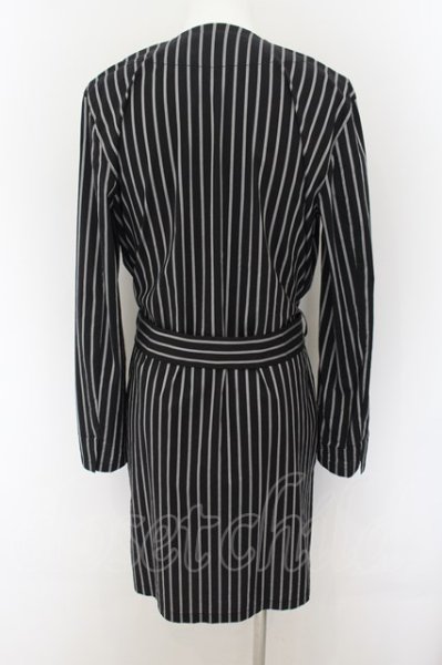 画像2: NO ID. / CPストレッチストライプガウンカーディガン 2 ブラック O-24-07-13-037-NO-to-YM-ZT055 (2)