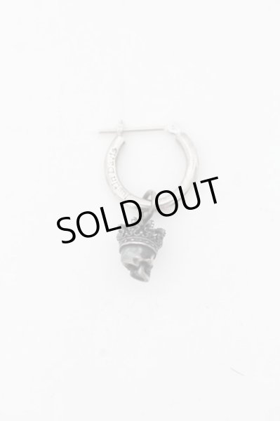 画像2: Justin Davis / クラウンフープピアス  ブラック O-24-07-13-050-Ju-ac-YM-OS (2)