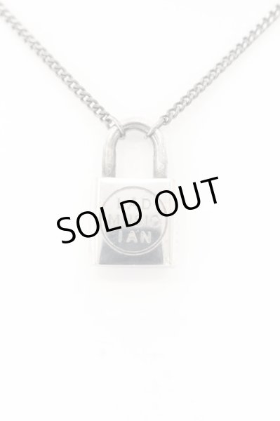 画像1: LAD MUSICIAN / NECKLACE MINI PADLOCK 　ネックレス  ダークシルバー O-24-07-23-046-LA-ac-YM-ZT471 (1)