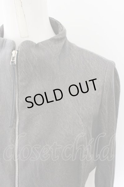 画像2: bajra / クラックフェイクレザーノーカラーシングルライダースジャケット 2 ダークブラウン O-24-10-24-045-ba-ja-YM-ZT1028 (2)