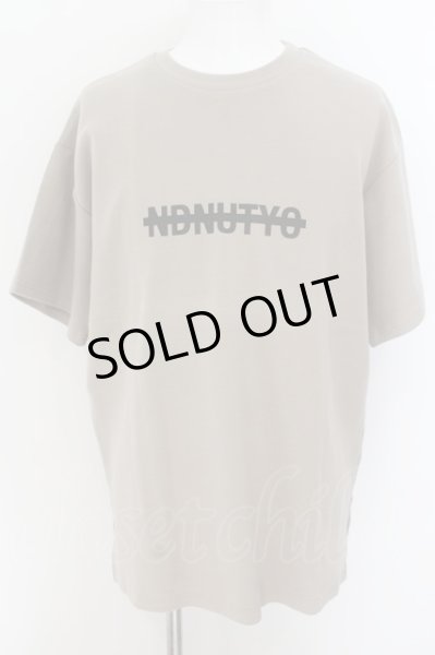 画像1: NIL DUE / NIL UN TOKYO / STAFFS SWEAT BIG Tシャツ  ベージュ O-24-08-11-015-NI-ts-YM-ZT108 (1)