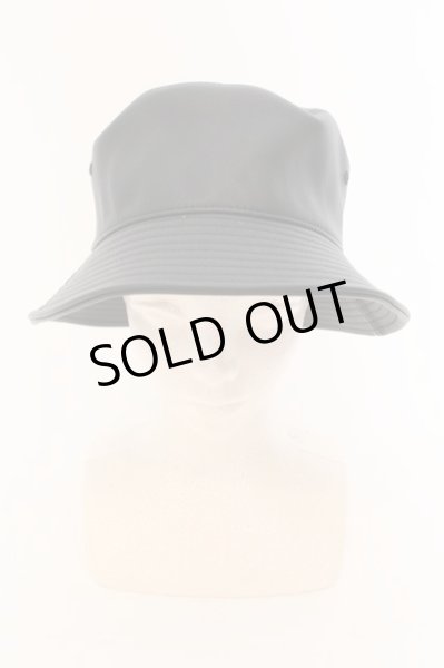 画像2: NO ID. / シンセティックレザーバケットハット ONE ブラック O-24-08-21-047-NO-za-YM-ZT-ML005 (2)