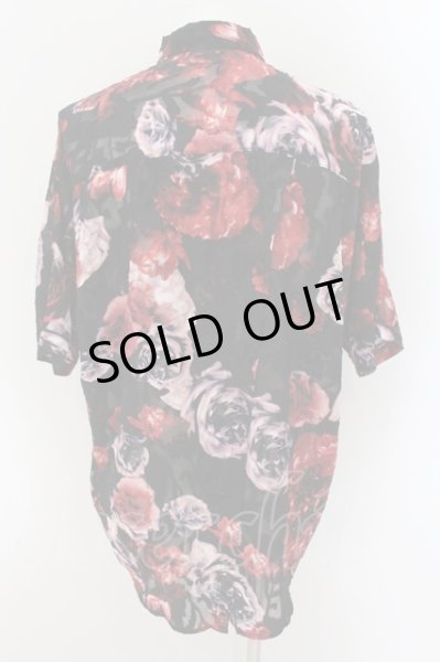 画像2: TORNADO MART / ローズプリントバックスリットシャツ M レッドｘブラック O-24-08-29-111-TO-sh-YM-ZT0901A (2)