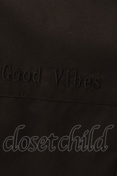 画像3: NO ID. / ストレッチショートカラーBIGシャツ ONE ブラック O-24-09-07-046-NO-sh-YM-ZT126 (3)