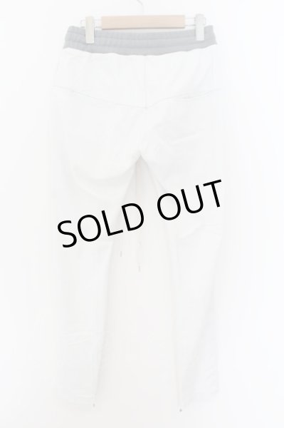 画像2: NO ID. / ニットデニムトラックスキニーパンツ 2 ブリーチ（アイスブルー系） O-24-09-07-092-NO-pa-YM-ZT160 (2)