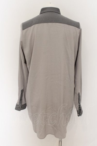 画像2: NO ID. BLACK / フロントタック切り替えロングシャツ 1 グレー O-24-09-25-038-NO-sh-YM-ZT043 (2)