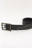 画像2: 【WINTERセール】KMRii / BELT スタッズベルト  アンティークゴールドｘブラック O-24-09-25-068-KM-za-YM-ZT-ML010 (2)