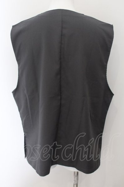 画像2: NO ID. BLACK / レイヤードプルオーバーベスト 2 チャコール O-24-09-26-042-NO-to-YM-ZT066 (2)