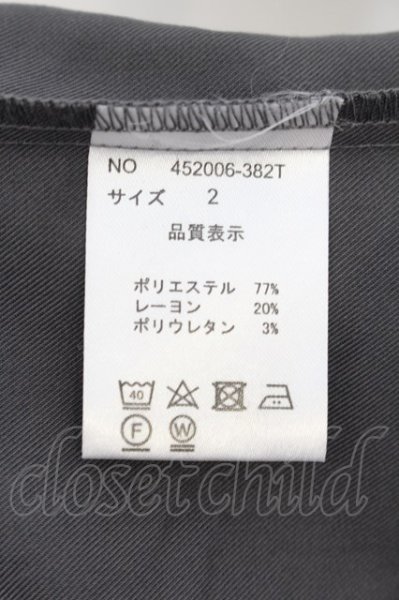 画像3: NO ID. BLACK / レイヤードプルオーバーベスト 2 チャコール O-24-09-26-042-NO-to-YM-ZT066 (3)