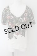 NO ID. / RoseプリントVネックTシャツ 1 マルチｘホワイト O-24-10-10-072-NO-ts-YM-ZT089