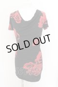 CIVARIZE / Fall薔薇プリントドレープ半袖Tシャツ 44 ブラックｘレッド O-24-10-11-041-CI-ts-YM-OS
