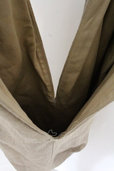 画像4: SHARE SPIRIT / レザーハンドルマルシェバッグ  アイボリーｘオリーブ O-24-10-31-017-SH-ba-YM-ZT-ML008 (4)