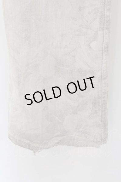 画像9: TORNADO MART / フラワーズブルームベルボトム　デニムパンツ L グレー O-24-11-09-033-TO-pa-YM-OS (9)