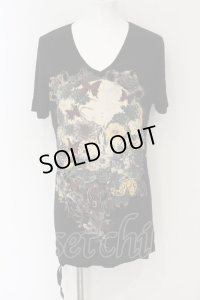 KMRii / MAGNOLIA SKULL FLOWER Tシャツ 3 ブラック O-24-12-29-064-KM-ts-YM-ZT137