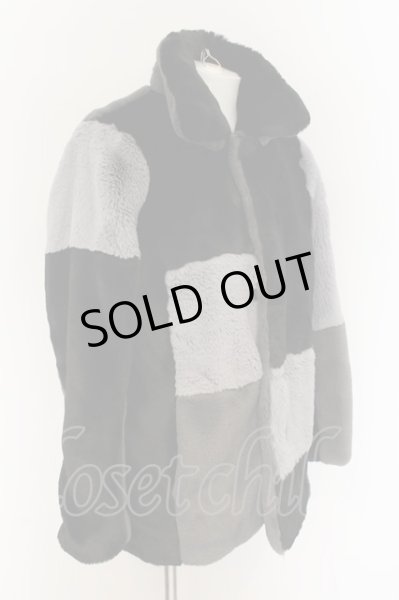 画像2: NO ID. BLACK / フェイクファーパッチワークブルゾン　ジャケット 1 ブラックｘグレー O-24-12-30-001-NO-ou-YM-ZT0104-A (2)