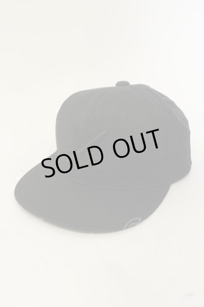 画像1: Moonage Devilment / レザーパッチ刺繍フラットバイザーキャップ Sword  ブラックｘブラック O-25-01-17-046-Mo-za-YM-ZT221 (1)