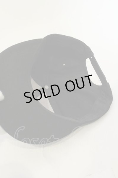 画像4: Moonage Devilment / レザーパッチ刺繍フラットバイザーキャップ Sword  ブラックｘブラック O-25-01-17-046-Mo-za-YM-ZT221 (4)