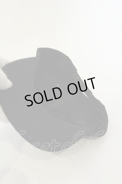 画像4: Moonage Devilment / レザーパッチ刺繍フラットバイザーキャップ MAD  ブラックｘホワイト O-25-01-17-047-Mo-za-YM-ZT497 (4)