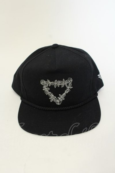 画像2: Moonage Devilment / GRAPHIC フラットバイザーキャップ  ブラックｘホワイト O-25-01-17-050-Mo-za-YM-ZT221 (2)