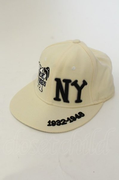 画像1: NEW ERA / BLACK YANKEES　キャップ  クリーム O-25-01-17-055-NE-za-YM-ZT221 (1)